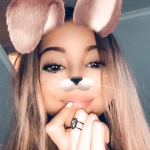 Meet your Posher, Kendall